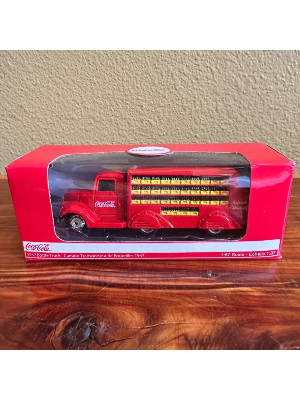 1937 Coca-Cola Bottle Truck Diecast Model 1:87 Scale In Original Box